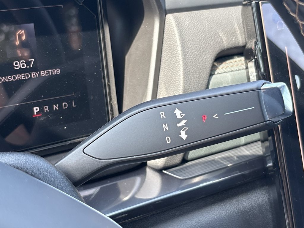 New 2027 GMC Terrain AWD AT4 1.5L AWD at KW Auto Credit