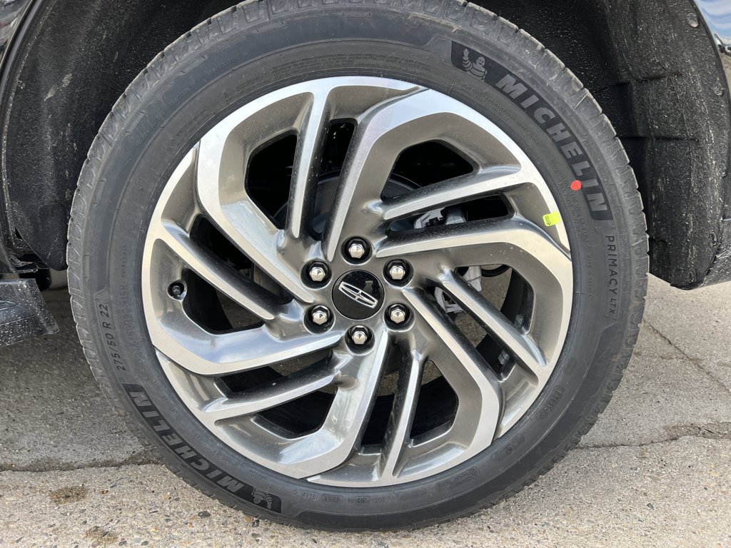 New 2027 Lincoln Navigator Premiere 3.5 L 4WD at KW Auto Credit