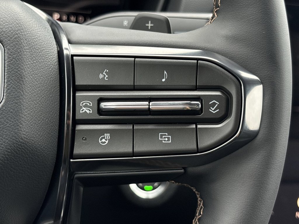New 2027 GMC Terrain AWD AT4 1.5L AWD at KW Auto Credit