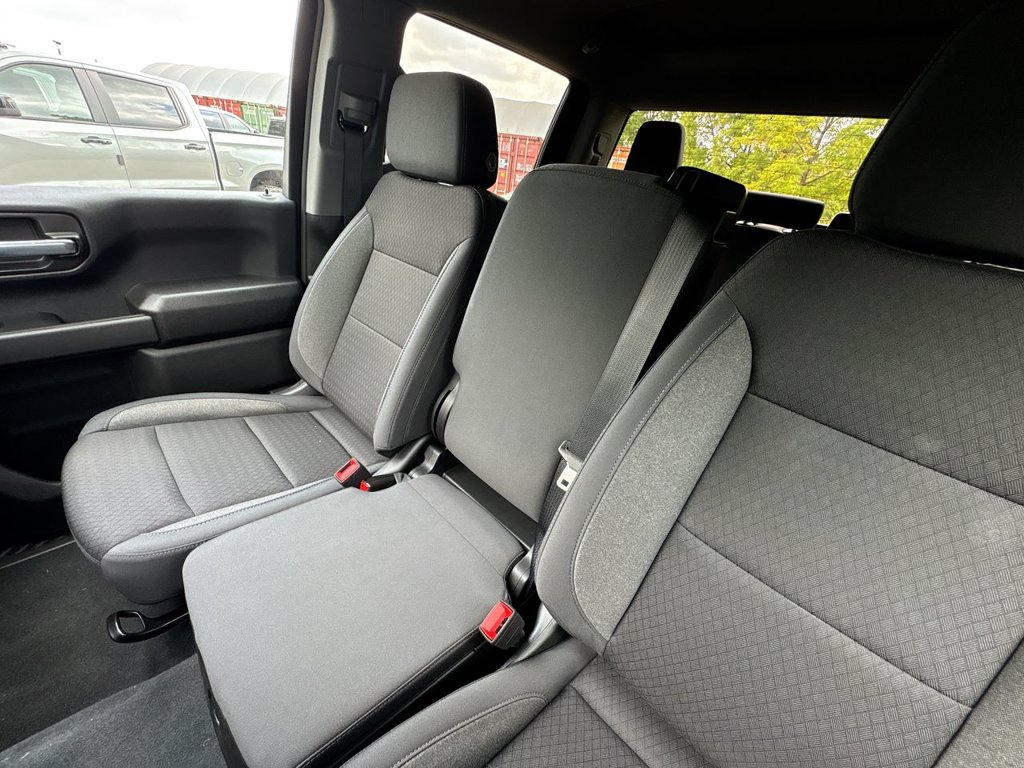 New 2026 Chevrolet Silverado 1500 Custom Trail Boss 2.7L 4WD at KW Auto Credit