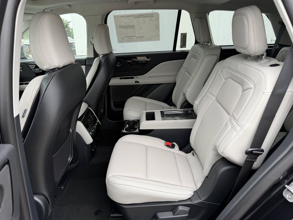 New 2026 Lincoln Aviator Reserve 3.0 L AWD at KW Auto Credit