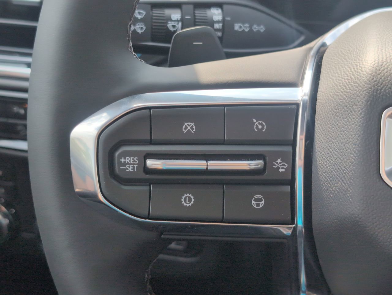 New 2026 GMC Yukon Elevation 5.3L 4WD at KW Auto Credit