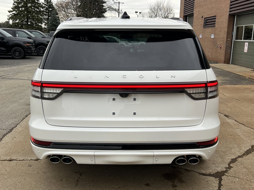 New 2026 Lincoln Aviator Reserve 3.0 L AWD at KW Auto Credit