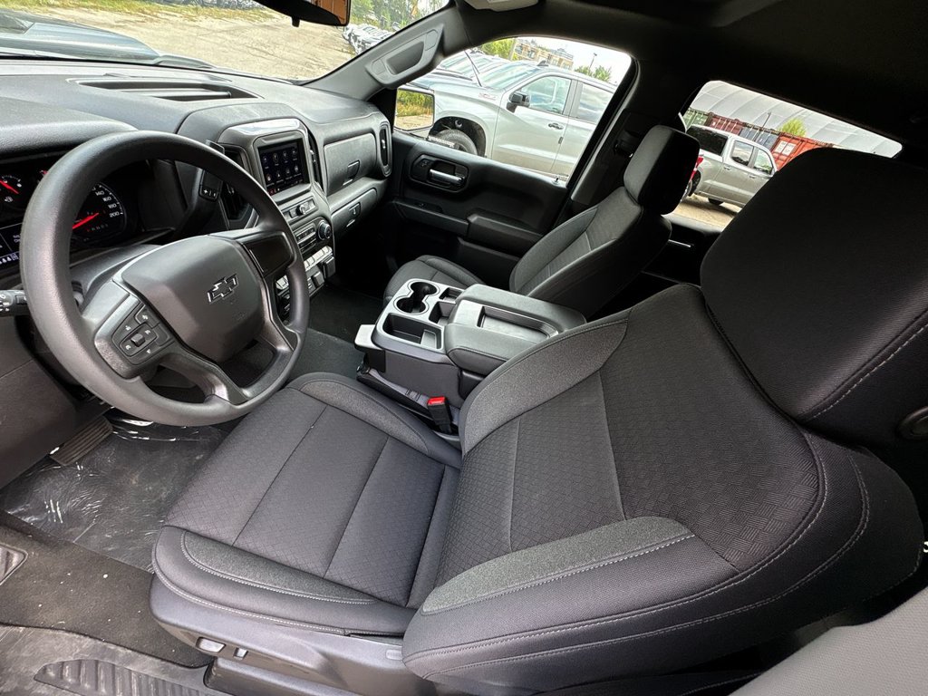 New 2026 Chevrolet Silverado 1500 Custom Trail Boss 2.7L 4WD at KW Auto Credit