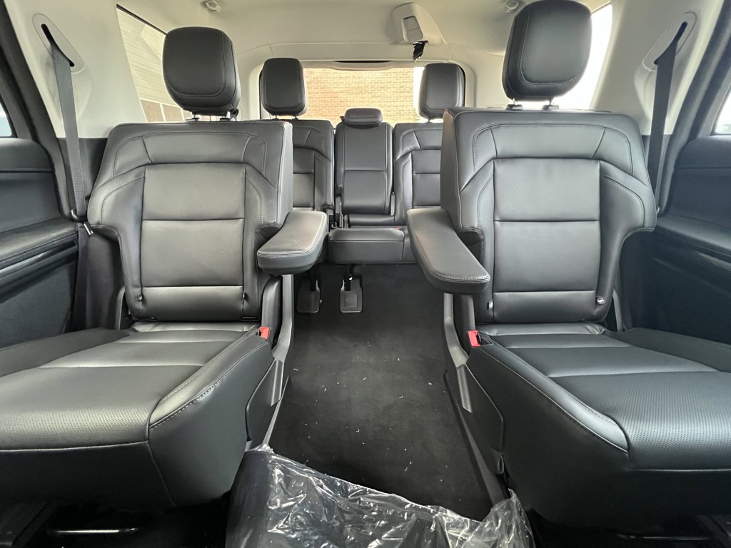 New 2027 Lincoln Navigator L Premiere 3.5 L 4WD at KW Auto Credit