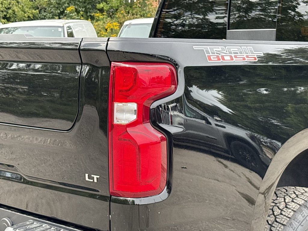 New 2026 Chevrolet Silverado 1500 LT Trail Boss 5.3L 4WD at KW Auto Credit