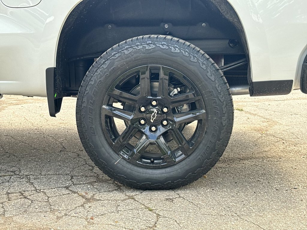 New 2026 Chevrolet Silverado 1500 LT Trail Boss 5.3L 4WD at KW Auto Credit