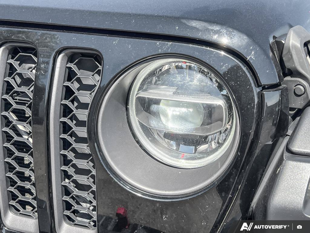 Used 2021 Jeep Gladiator Rubicon 3.6 L 4WD at KW Auto Credit