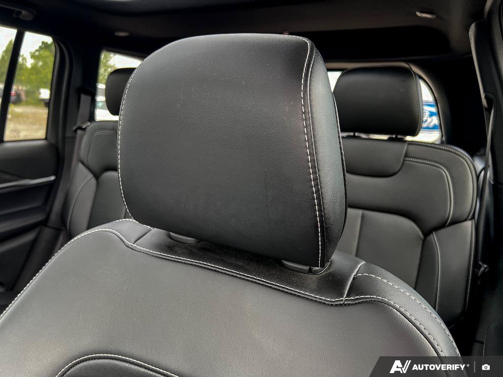 Used 2025 Jeep Grand Cherokee Limited 3.6 L 4WD at KW Auto Credit